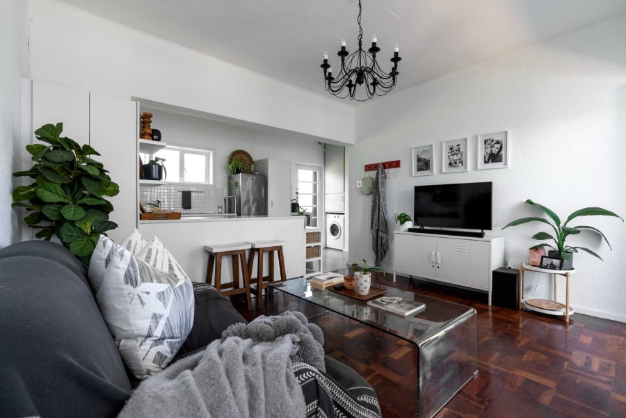 1 Bedroom Property for Sale in Green Point Western Cape